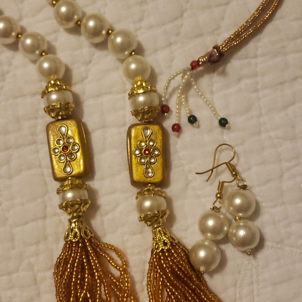 Necklace and earrings - Picture 2 of 2